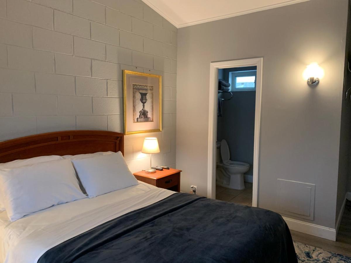 Hill Top Motel Wrightstown Экстерьер фото