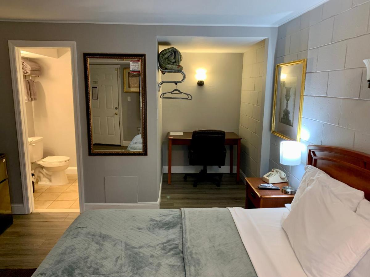 Hill Top Motel Wrightstown Экстерьер фото