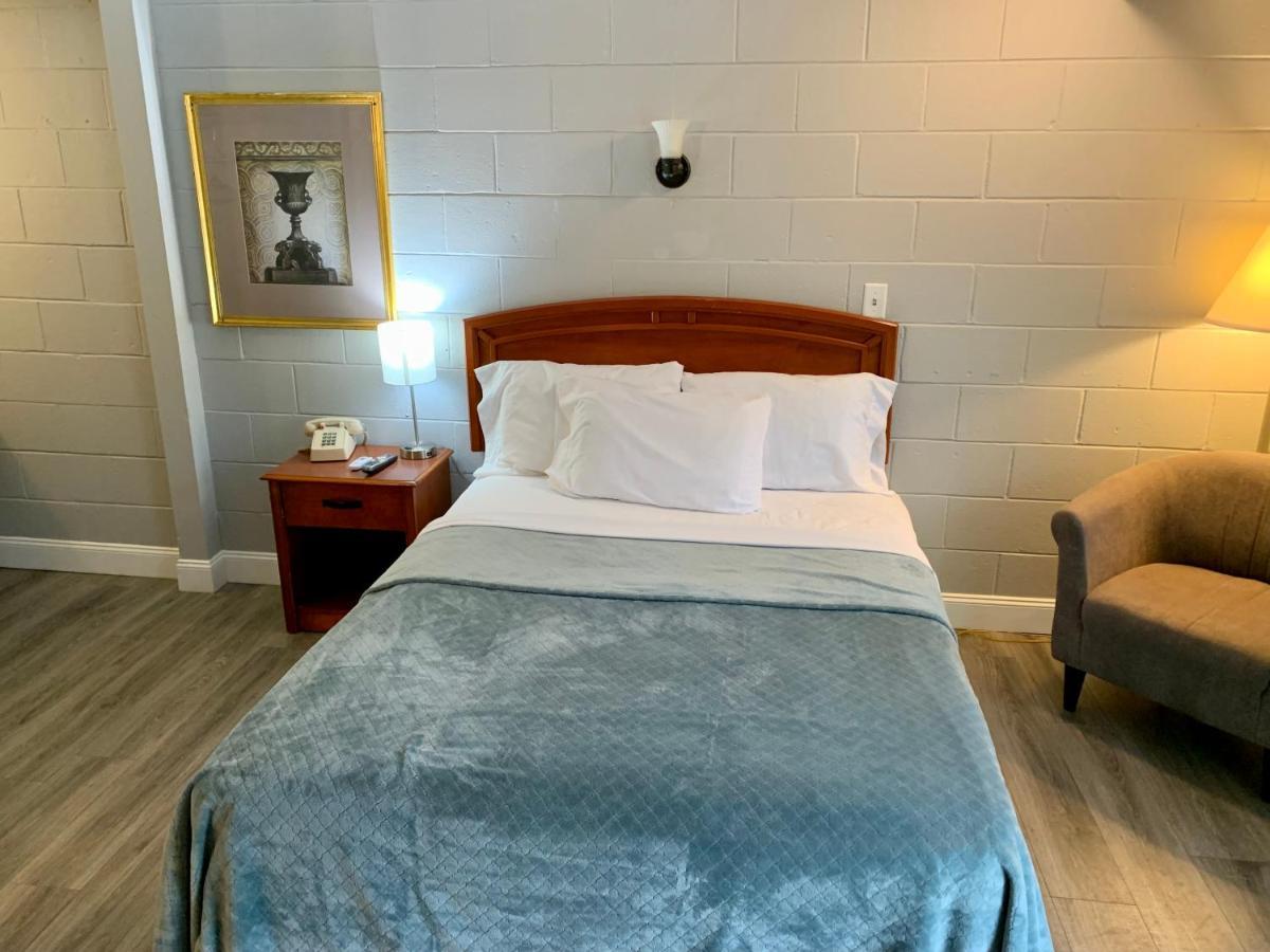Hill Top Motel Wrightstown Экстерьер фото