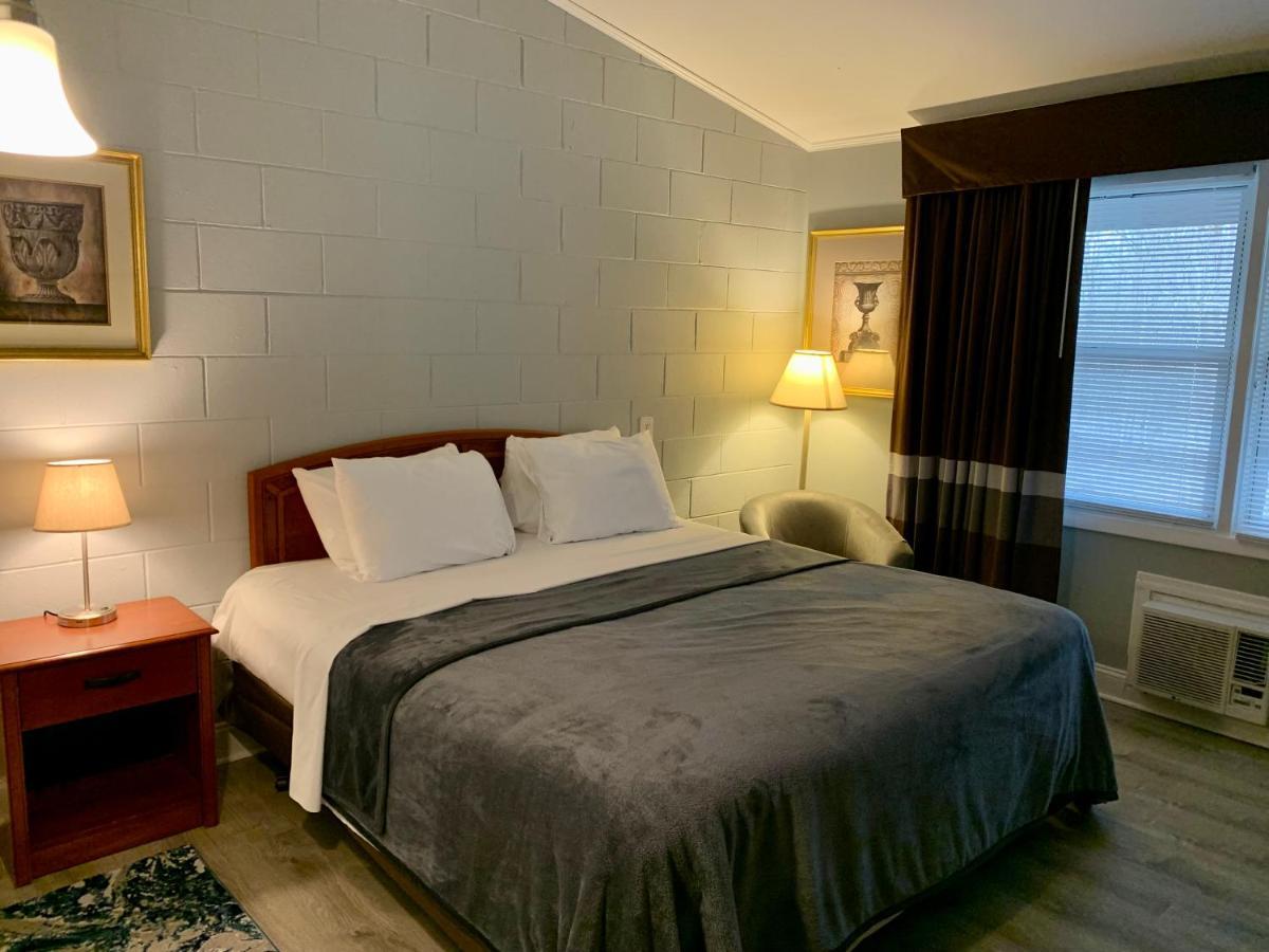 Hill Top Motel Wrightstown Экстерьер фото